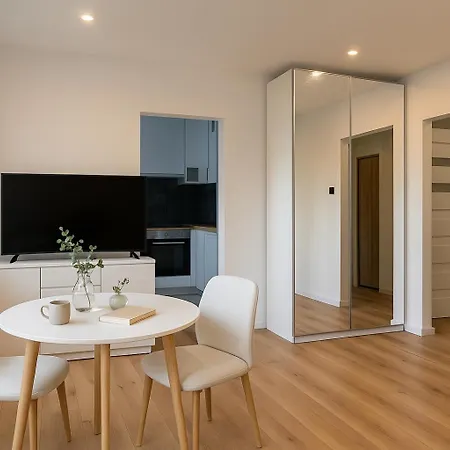 Premium Agashi - Bardzo Blisko Atlas Arena, Orientarium I Zoo, Aquapark Fala, Lotnisko Airport Łódź